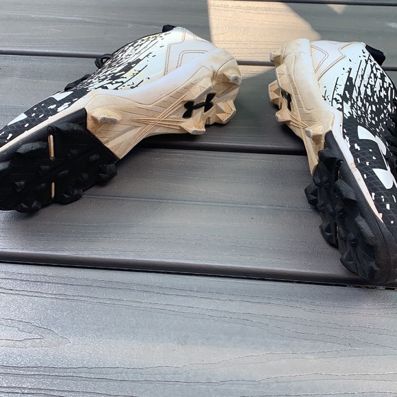 Under Armour Spikes - men’s or women’s - Picture 3 of 9
